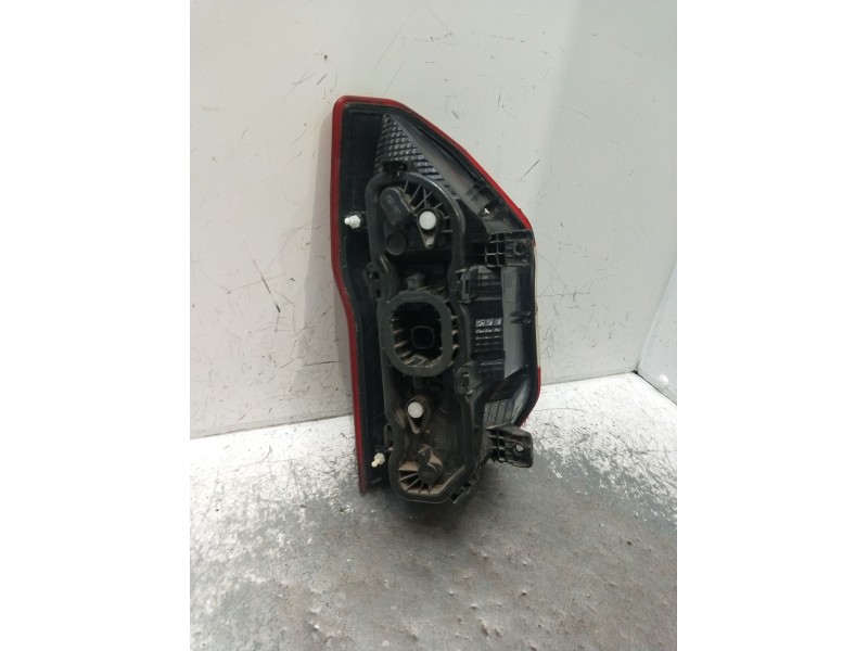 Recambio de piloto trasero derecho para ford transit courier b460 furgoneta/monovolumen 1.5 tdci referencia OEM IAM ET7613N004AD