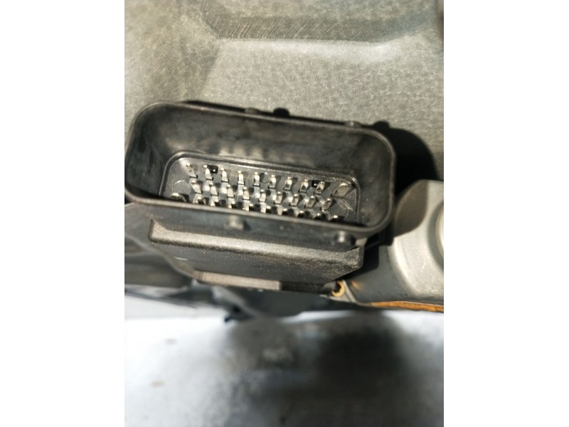 Recambio de elevalunas delantero izquierdo para volkswagen golf iv (1j1) 1.6 referencia OEM IAM 1J1959801C 3P 