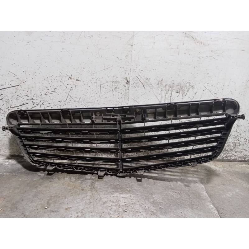 Recambio de rejilla delantera para mercedes-benz clase e (w212) e 220 cdi / bluetec (212.001, 212.002) referencia OEM IAM   