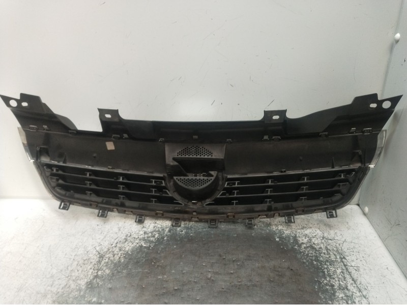 Recambio de rejilla delantera para opel zafira / zafira family b (a05) 1.7 cdti (m75) referencia OEM IAM 13136136 13150867 