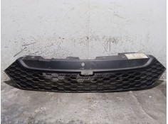 Recambio de rejilla delantera para iveco daily vi furgoneta 33s13, 35s13, 35c13 referencia OEM IAM   