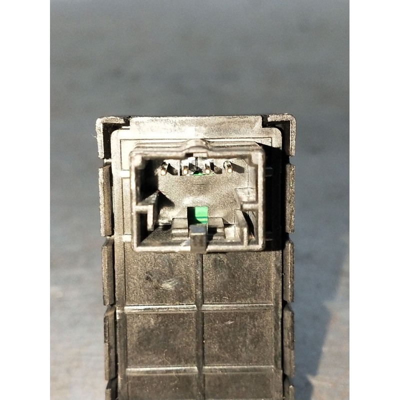 Recambio de mando elevalunas delantero derecho para fiat 500l (351_, 352_) 1.3 d multijet (199lxy1a, 199lxy11) referencia OEM IA