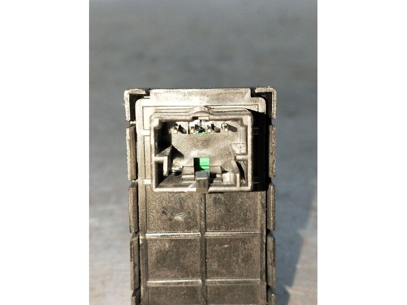 Recambio de mando elevalunas delantero derecho para fiat 500l (351_, 352_) 1.3 d multijet (199lxy1a, 199lxy11) referencia OEM IA