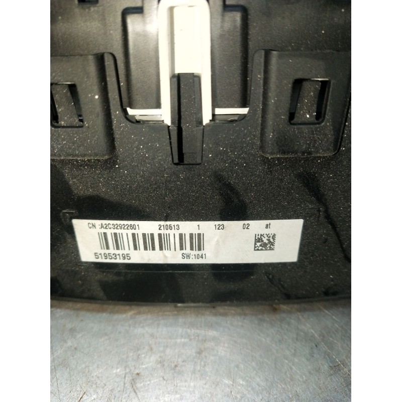 Recambio de cuadro instrumentos para fiat 500l (351_, 352_) 1.3 d multijet (199lxy1a, 199lxy11) referencia OEM IAM 51953195  A2C