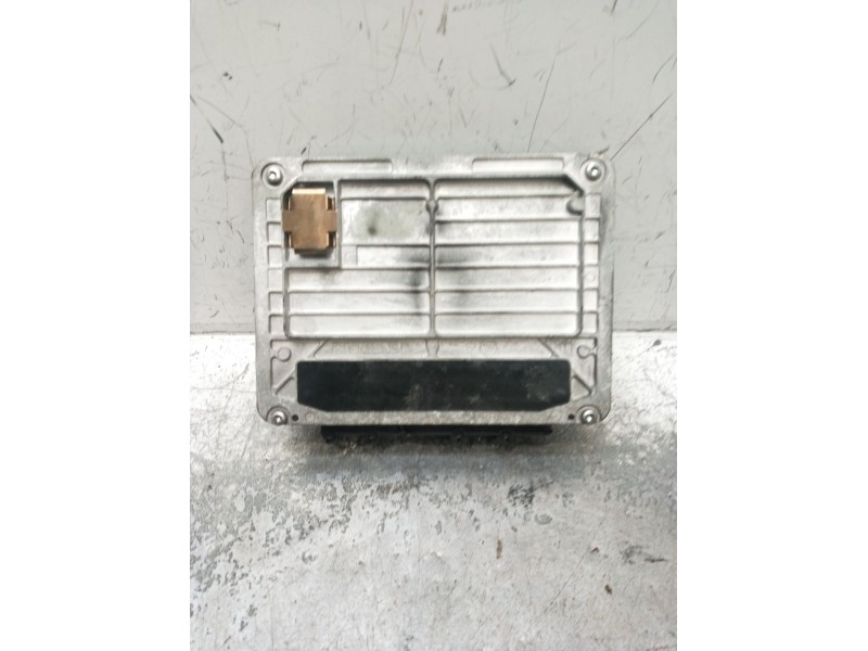 Recambio de centralita motor uce para volkswagen golf iv (1j1) 1.6 referencia OEM IAM 06A906019BQ 5WP444803 