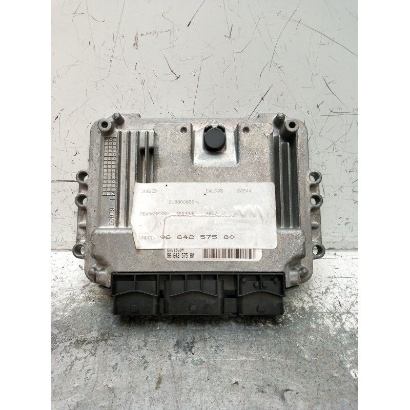 Recambio de centralita motor uce para citroën c4 i (lc_) 1.6 hdi referencia OEM IAM 9664257580 9644692380 219800852