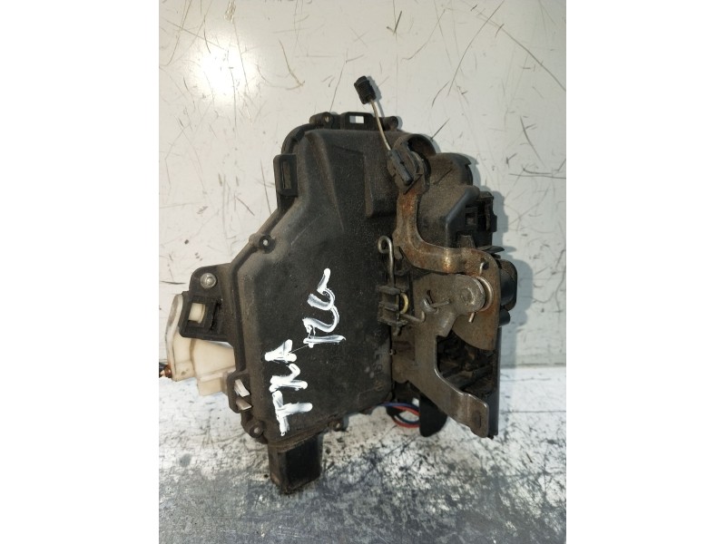 Recambio de motor cierre centralizado trasero izquierdo para volkswagen bora i (1j2) 1.9 tdi referencia OEM IAM  5P 