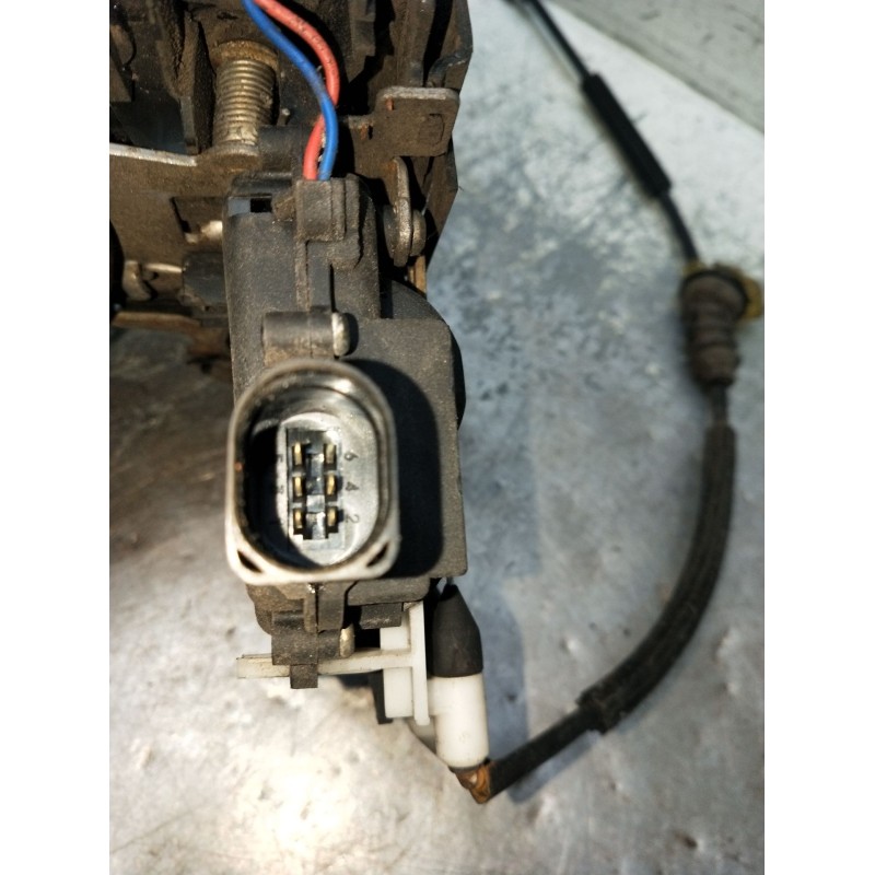 Recambio de motor cierre centralizado trasero izquierdo para volkswagen bora i (1j2) 1.9 tdi referencia OEM IAM  5P 