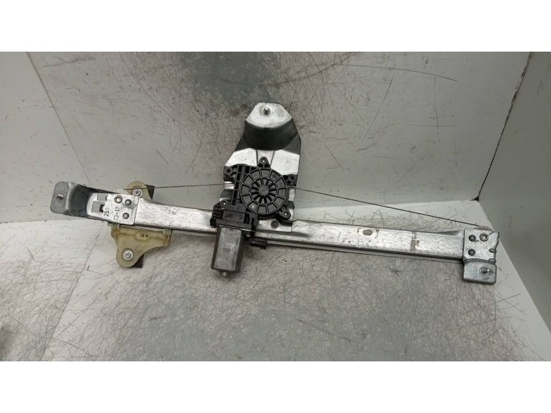 Recambio de elevalunas trasero izquierdo para renault zoe entry referencia OEM IAM 807206641R  