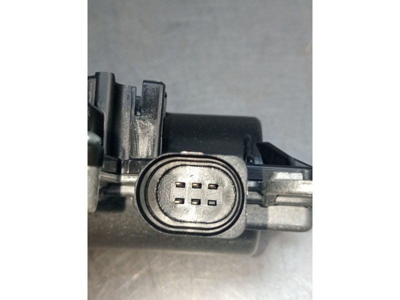 Recambio de motor cierre centralizado porton para audi q5 (fyb, fyg) 40 tdi mild hybrid quattro referencia OEM IAM 3V5827887B  