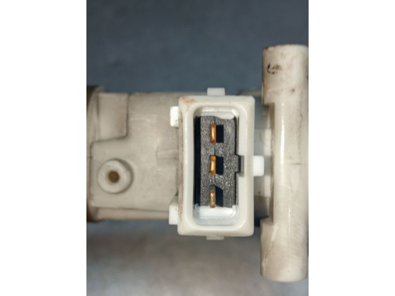 Recambio de motor cierre centralizado delantero derecho para audi 80 b4 sedán (8c2) 1.9 tdi referencia OEM IAM 8A0862153 5P 