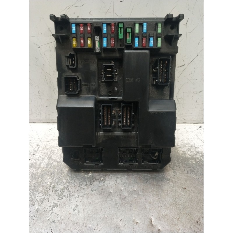 Recambio de caja reles / fusibles para peugeot 307 sw (3h) 1.6 hdi 110 referencia OEM IAM 9651196780A BSIJ0200 9651197480