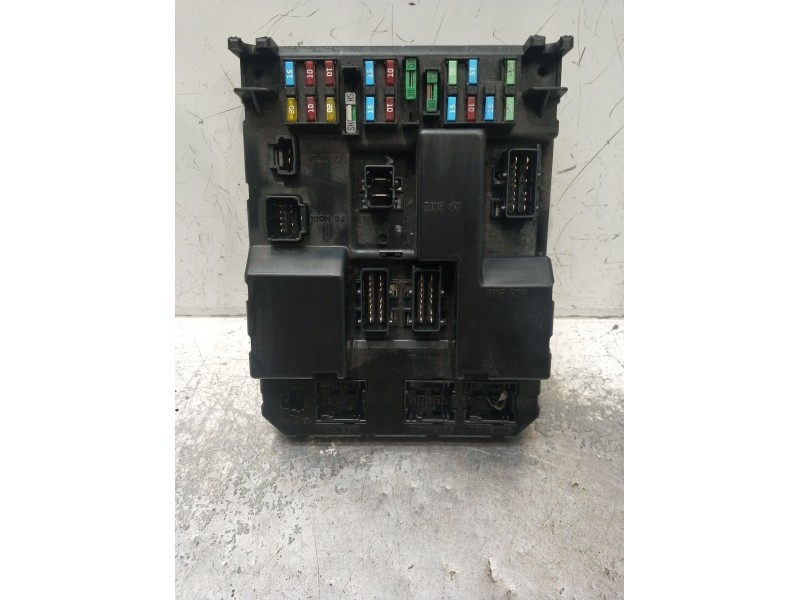 Recambio de caja reles / fusibles para peugeot 307 sw (3h) 1.6 hdi 110 referencia OEM IAM 9651196780A BSIJ0200 9651197480