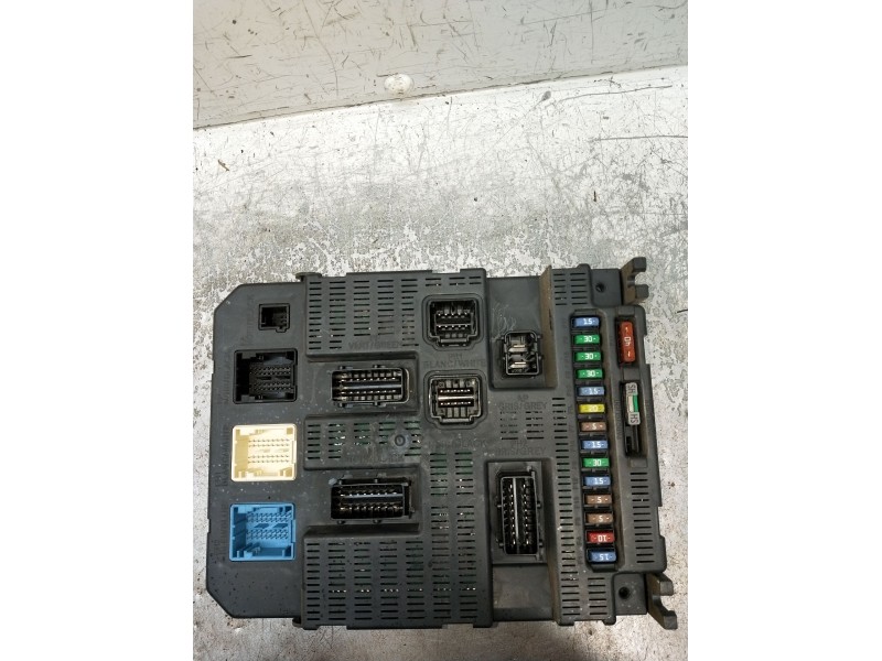 Recambio de caja reles / fusibles para citroën c4 i (lc_) 1.6 hdi referencia OEM IAM 9663798480 BSI2004P0800 