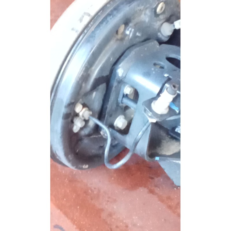 Recambio de puente trasero para ford transit courier b460 furgoneta/monovolumen 1.5 tdci referencia OEM IAM TAMBOR/ABS  