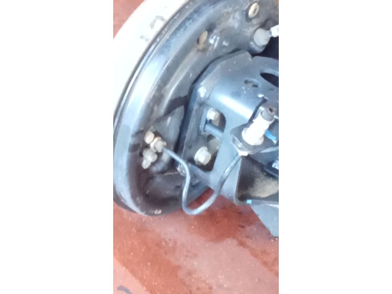 Recambio de puente trasero para ford transit courier b460 furgoneta/monovolumen 1.5 tdci referencia OEM IAM TAMBOR/ABS  