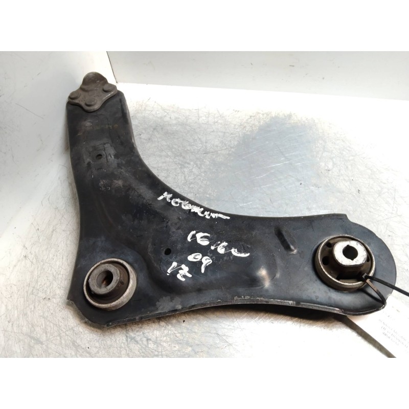 Recambio de brazo suspension inferior delantero izquierdo para renault megane iii berlina 5 p dynamique referencia OEM IAM   