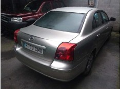 toyota avensis berlina (t25) del año 2003 2
