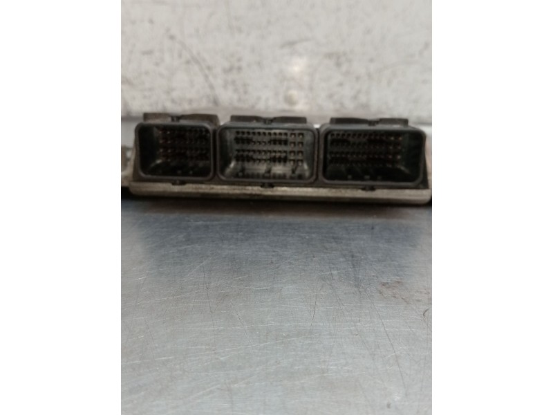 Recambio de centralita motor uce para renault megane i (ba0/1_) 1.9 dci (ba05, ba1f) referencia OEM IAM 0281010819 HOM8200039569