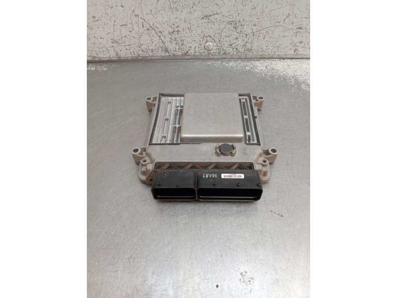 Recambio de centralita motor uce para hyundai elantra iii sedán (xd) 1.6 referencia OEM IAM 391202B040 903093096A7 
