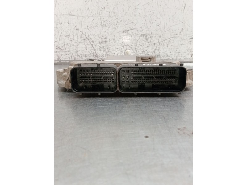 Recambio de centralita motor uce para hyundai elantra iii sedán (xd) 1.6 referencia OEM IAM 391202B040 903093096A7 