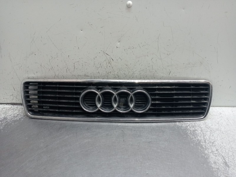 Recambio de rejilla delantera para audi 80 b4 sedán (8c2) 1.9 tdi referencia OEM IAM   