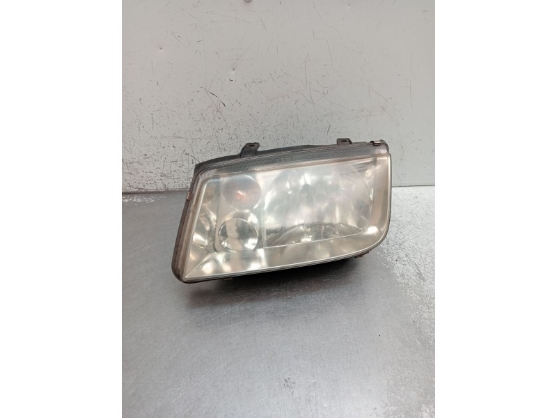 Recambio de faro izquierdo para volkswagen bora i (1j2) 1.9 tdi referencia OEM IAM   