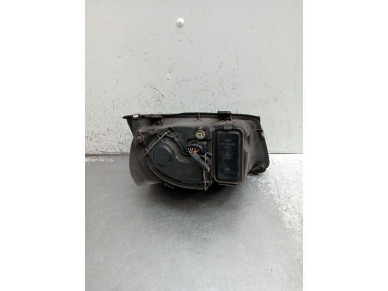 Recambio de faro izquierdo para volkswagen bora i (1j2) 1.9 tdi referencia OEM IAM   