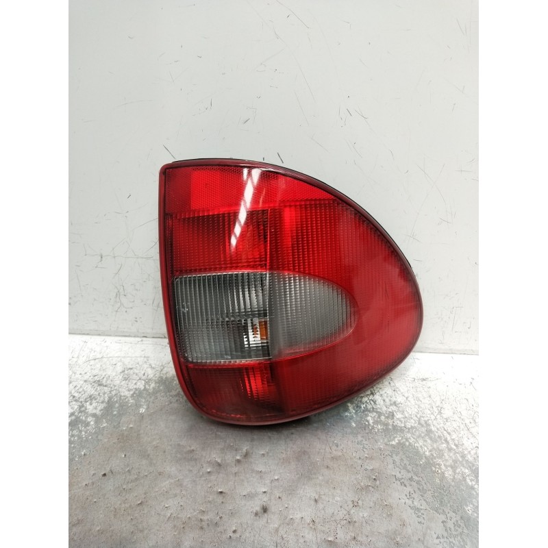 Recambio de piloto trasero derecho para chrysler voyager iv (rg, rs) 2.8 crd referencia OEM IAM 153672 95873 
