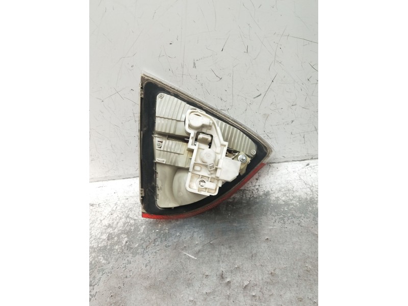 Recambio de piloto trasero derecho interior para bmw 3 touring (e91) 320 d referencia OEM IAM  7160064 