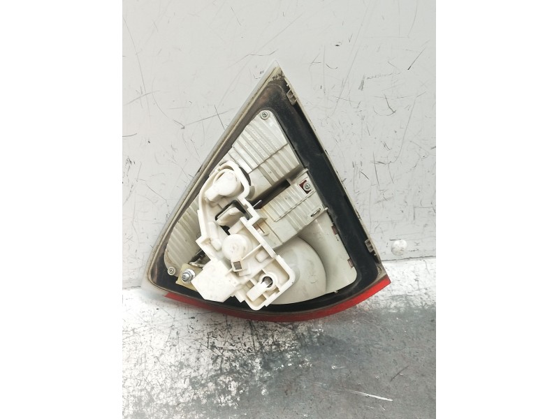 Recambio de piloto trasero izquierdo interior para bmw 3 touring (e91) 320 d referencia OEM IAM 7160063  