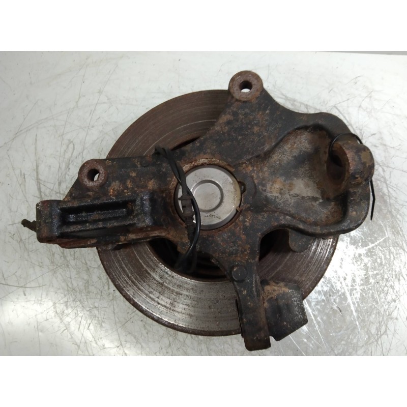 Recambio de mangueta delantera derecha para mercedes sprinterii caja cerrada (desde 01.06) 511/515 cdi 4x4 (906.653/655/657) ref