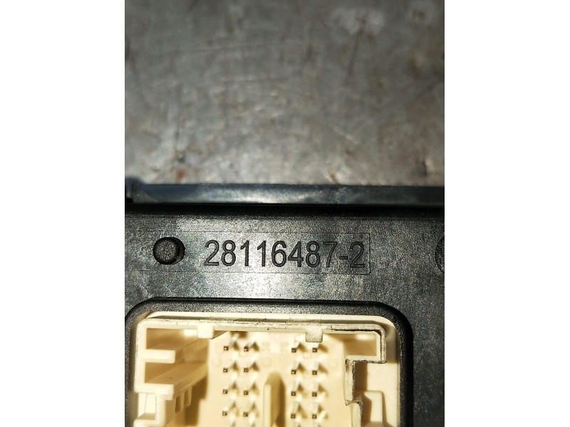 Recambio de caja reles / fusibles para peugeot 308 i (4a_, 4c_) 1.6 16v referencia OEM IAM 281164872 281197595 