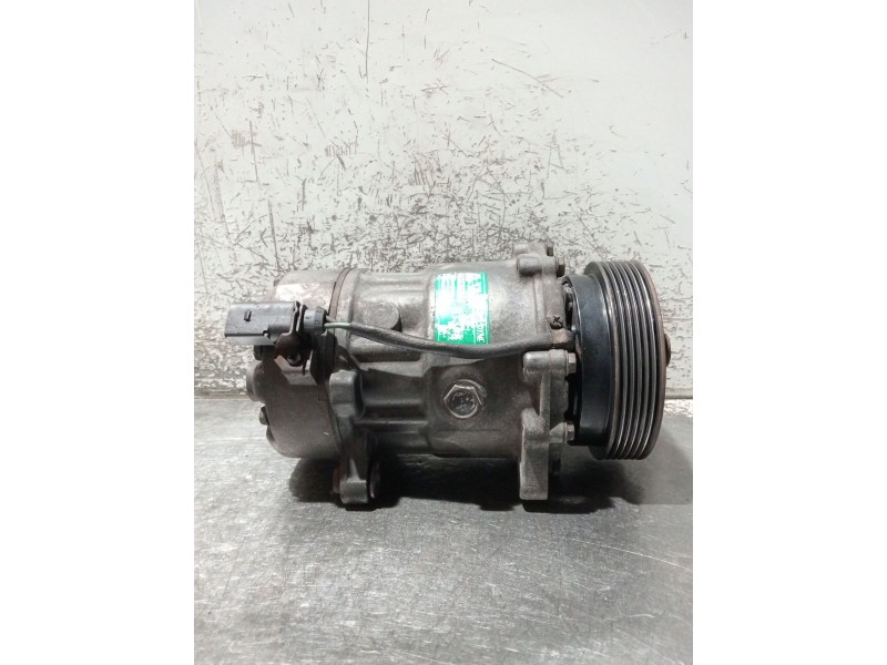 Recambio de compresor aire acondicionado para volkswagen bora i (1j2) 1.9 tdi referencia OEM IAM 7V16  