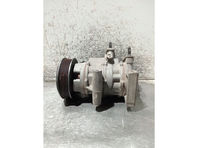 Recambio de compresor aire acondicionado para ford transit courier b460 furgoneta/monovolumen 1.5 tdci referencia OEM IAM E38119