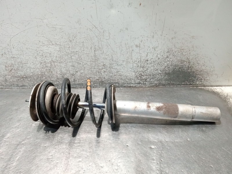 Recambio de amortiguador delantero derecho para bmw 5 (e39) 520 i referencia OEM IAM 1096858 824904557210 