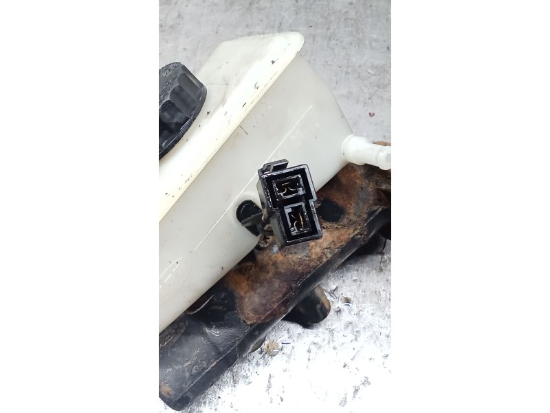 Recambio de bomba freno para kia sportage suv (k00) 2.0 td 4wd referencia OEM IAM   