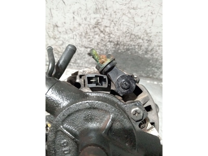 Recambio de alternador para kia sportage suv (k00) 2.0 td 4wd referencia OEM IAM 021218073  