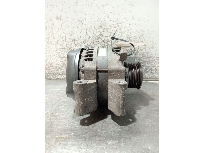 Recambio de alternador para toyota avensis sedán (_t27_) 2.0 d-4d (adt270_) referencia OEM IAM 1042104521  