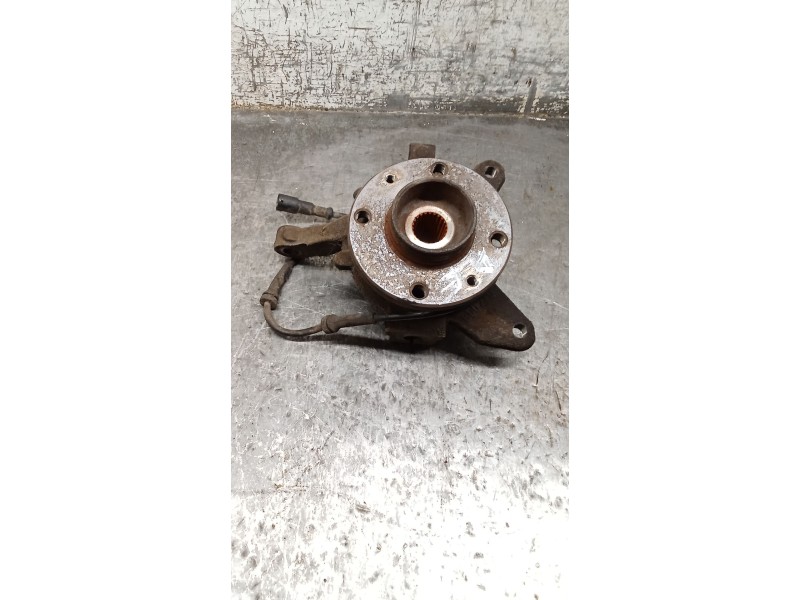 Recambio de mangueta delantera derecha para renault megane i (ba0/1_) 1.9 dci (ba05, ba1f) referencia OEM IAM   