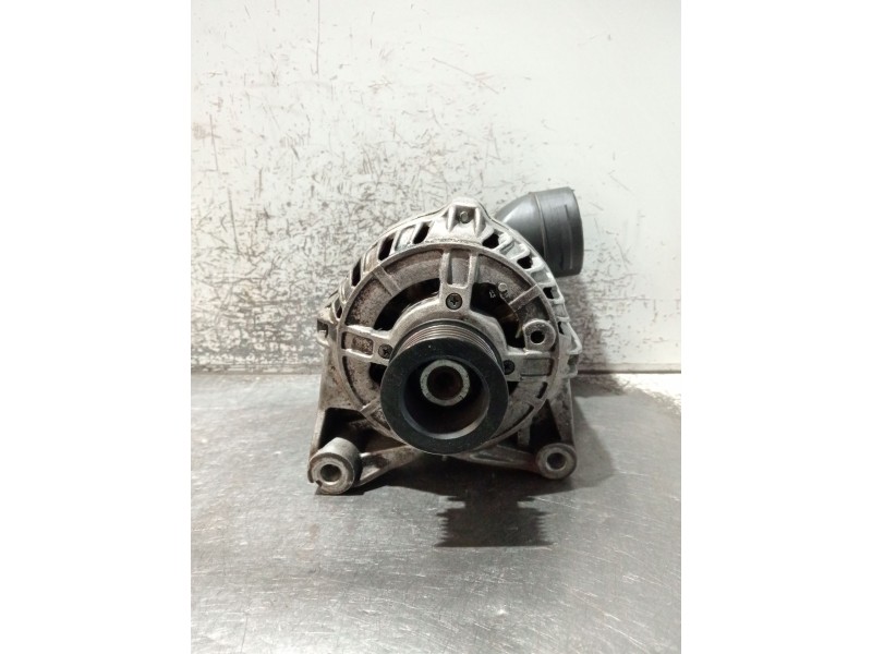 Recambio de alternador para bmw 5 (e39) 520 i referencia OEM IAM F8640390  
