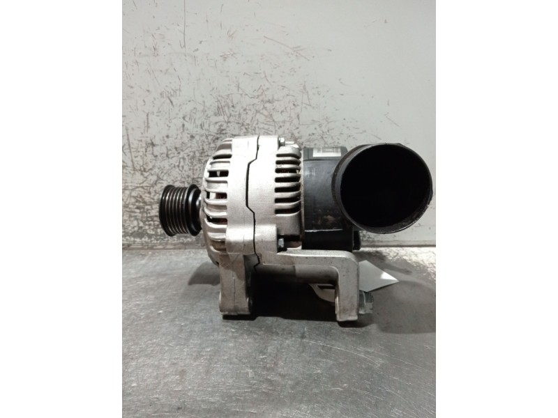 Recambio de alternador para bmw 5 (e39) 520 i referencia OEM IAM F8640390  
