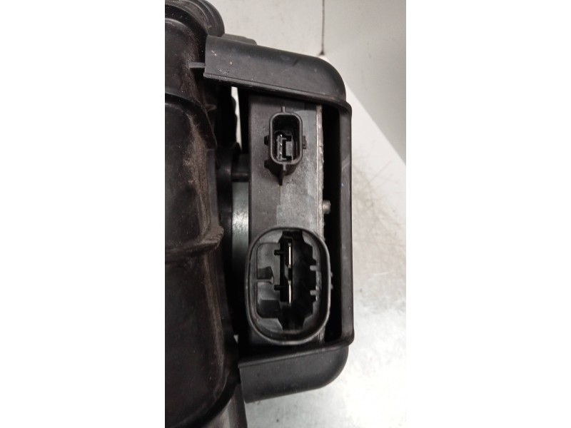 Recambio de electroventilador para renault zoe entry referencia OEM IAM 290924004R 1174557X 