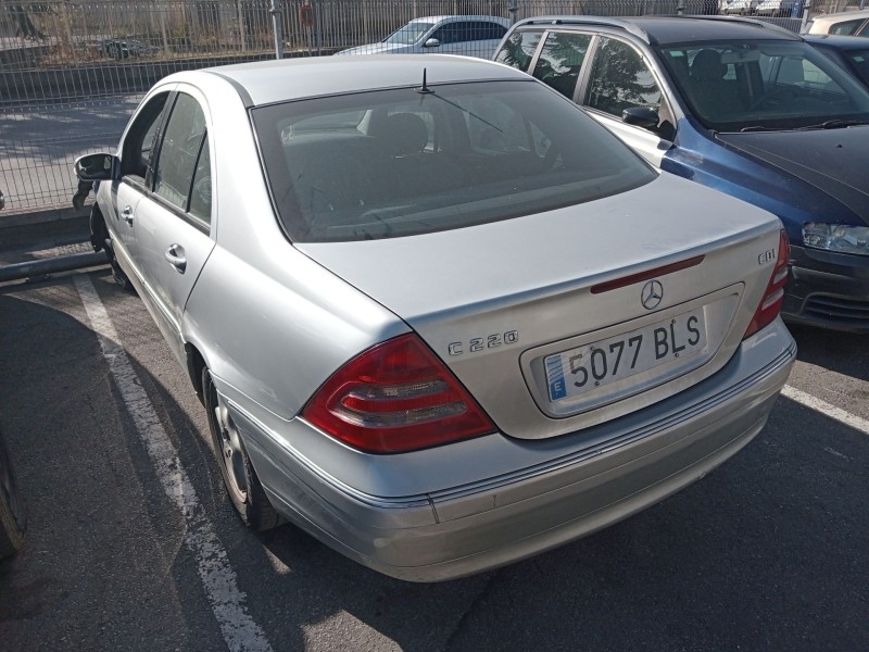 mercedes-benz clase c (w203) del año 2001
