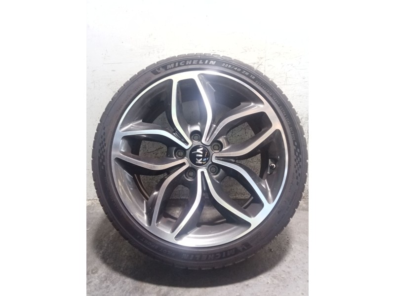 Recambio de juego llantas para kia cee´d (jd) 1.6 gt referencia OEM IAM 225/40 R18 92Y  