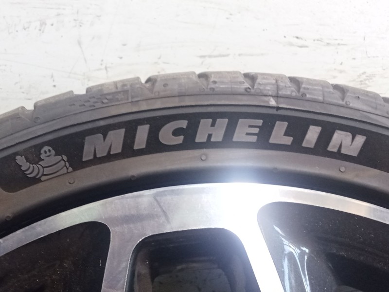 Recambio de juego llantas para kia cee´d (jd) 1.6 gt referencia OEM IAM 225/40 R18 92Y  