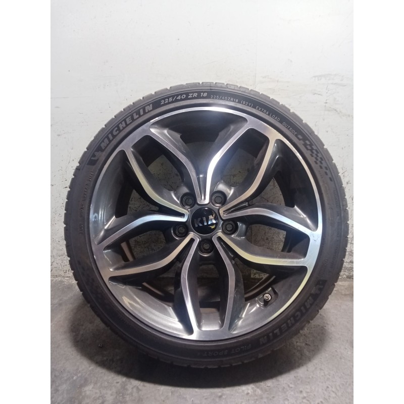 Recambio de juego llantas para kia cee´d (jd) 1.6 gt referencia OEM IAM 225/40 R18 92Y  