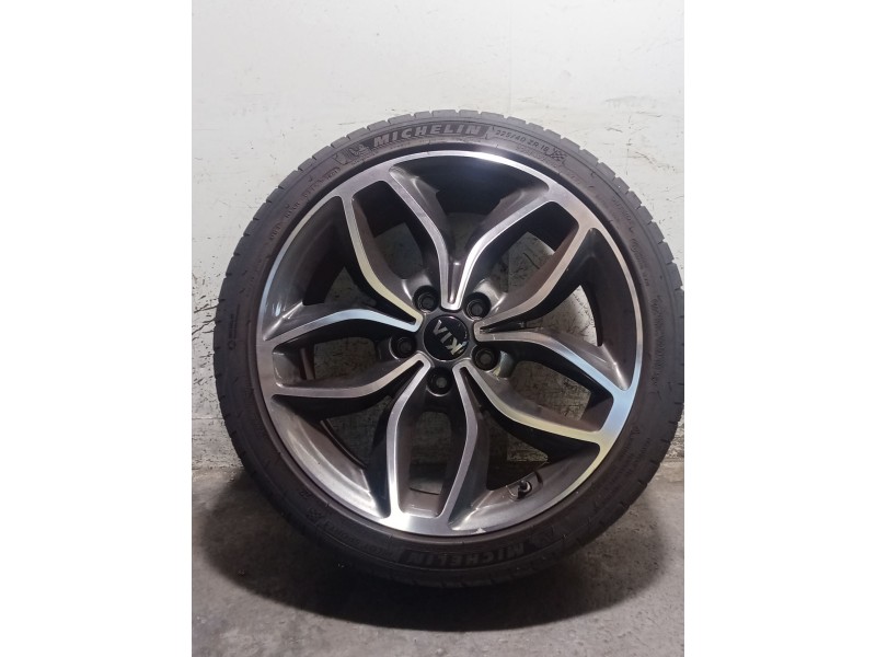 Recambio de juego llantas para kia cee´d (jd) 1.6 gt referencia OEM IAM 225/40 R18 92Y  
