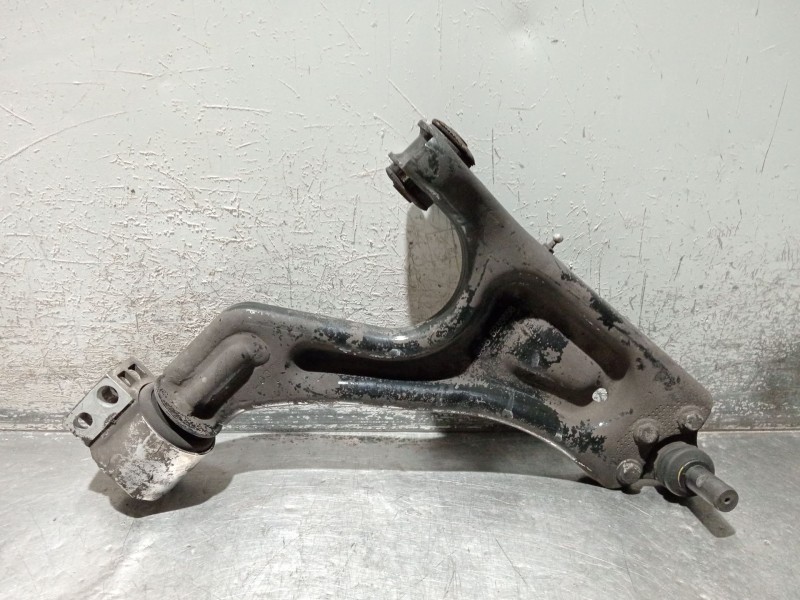 Recambio de brazo suspension inferior delantero derecho para saab 9-5 (ys3e) 2.3 turbo referencia OEM IAM 5236658  