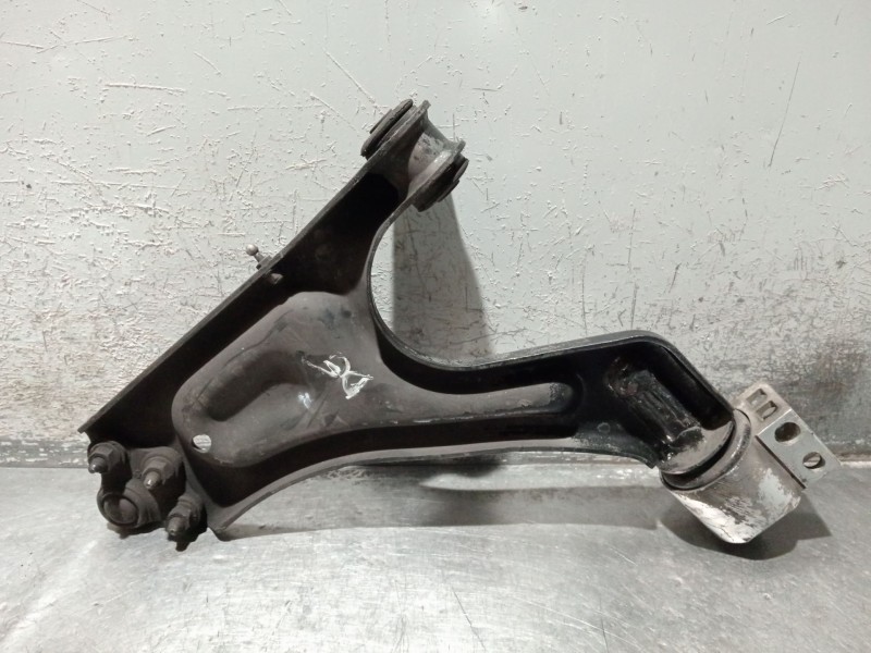 Recambio de brazo suspension inferior delantero derecho para saab 9-5 (ys3e) 2.3 turbo referencia OEM IAM 5236658  
